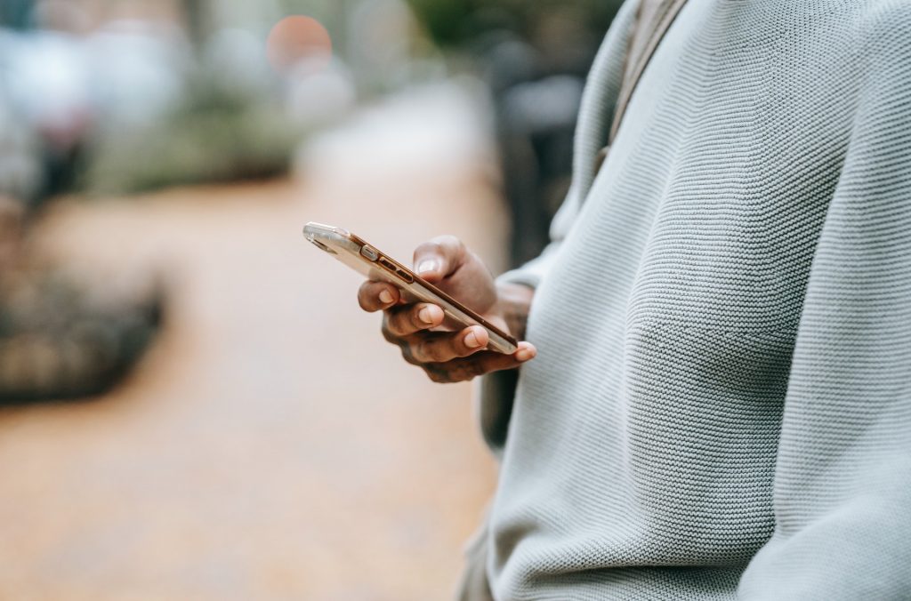 pexels-tim-samuel-5838215 | Path Social Apps van derden verwijderen Instagram