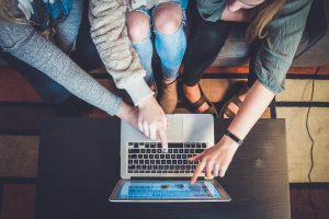 people showing how to embed on Instagram post on a blog post