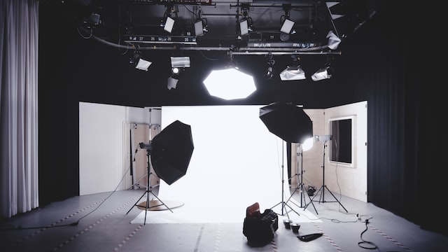 Camera studio setup for an Instagram ad