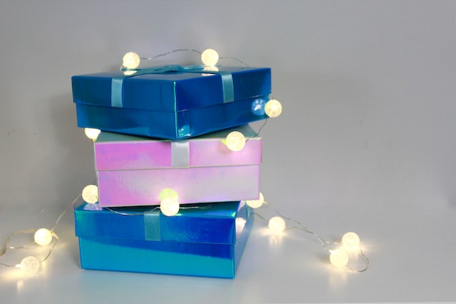 三個禮品盒，用於品牌的特別贈品 Instagram. 