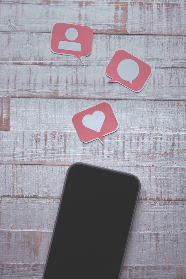 pexels-cristian-dina-11681097 | Path Social Ottenere follower significa anche ottenere un maggiore coinvolgimento sui propri contenuti.