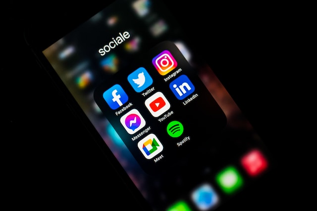 piotr-cichosz-NhRk-907Ayc-unsplash | Path Social A suite of social media platforms where you can create and share posts.