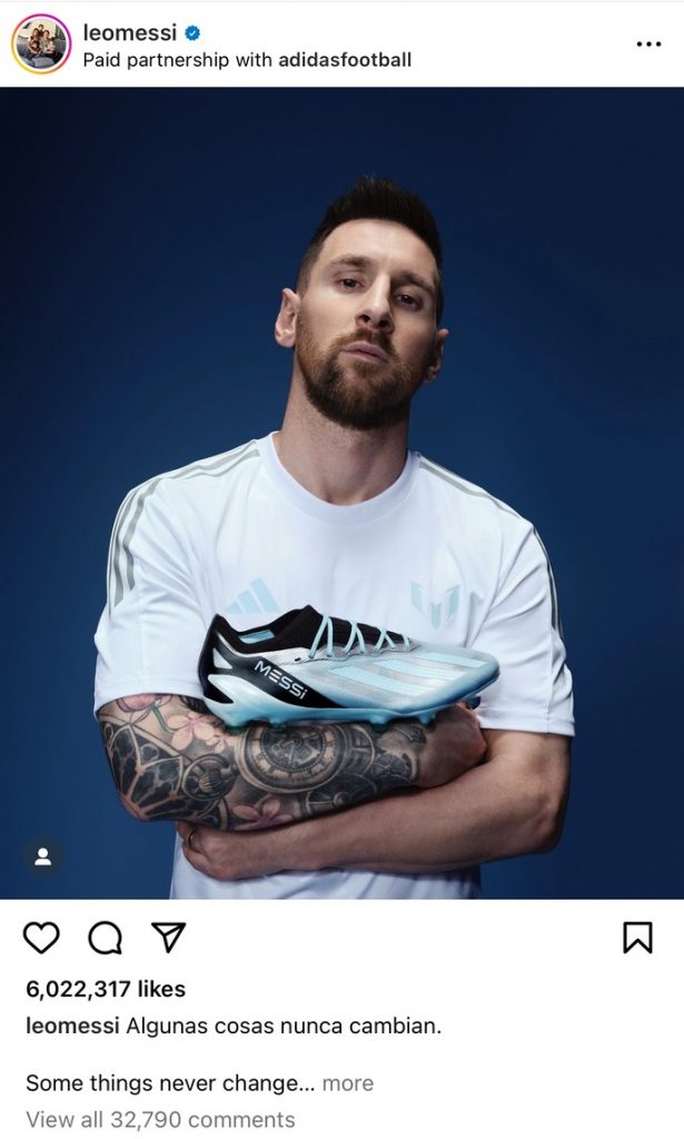 Path SocialScreenshot eines Bildes von Leo Messi auf seinem Profil Instagram , das ein Paar Adidas-Stollenschuhe zeigt.