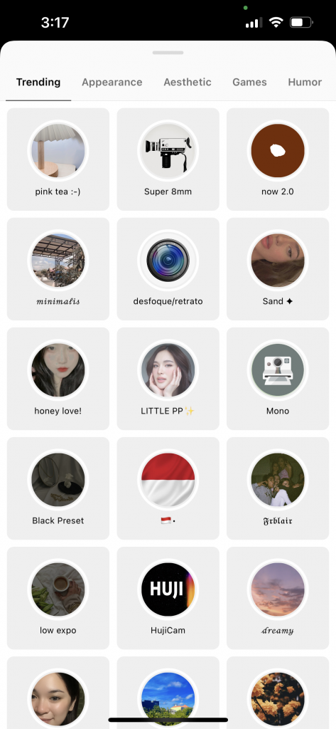 這 Instagram 效果庫顯示可在故事和捲軸上使用的所有不同濾鏡。