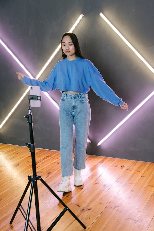 An entertainment Instagram influencer shows off a new dance routine.